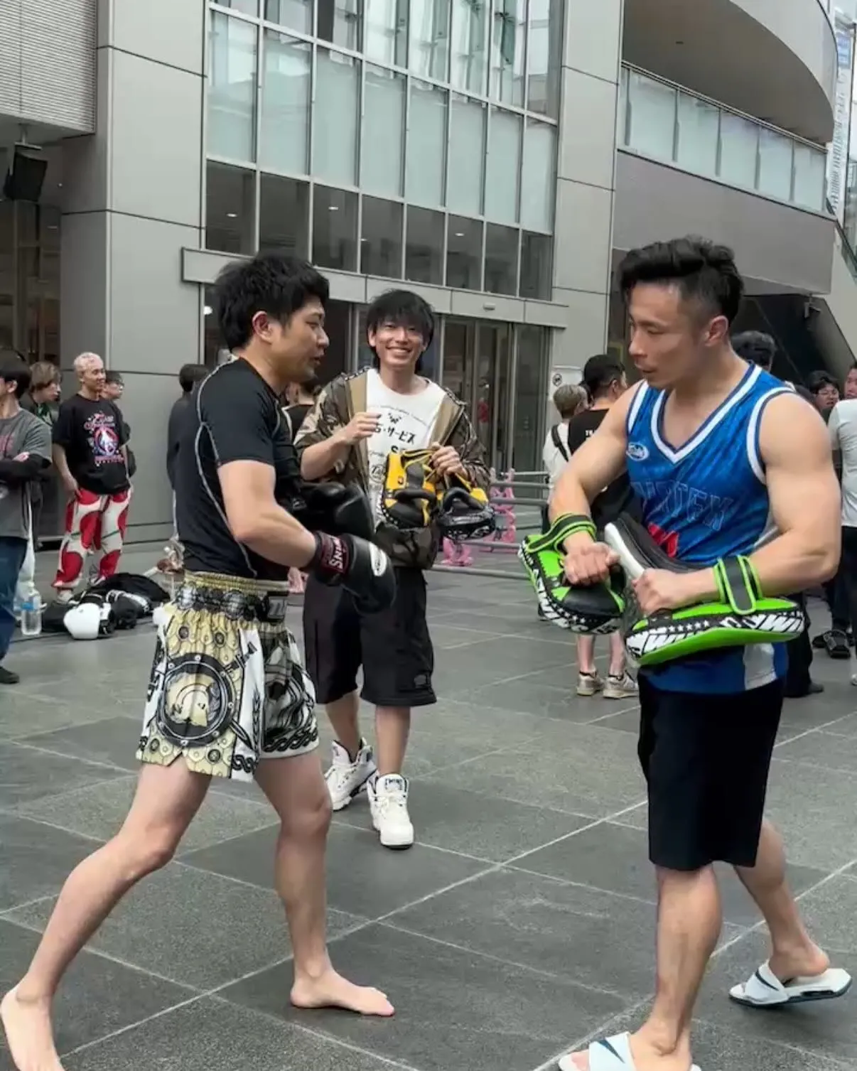 昨日は富山市総曲輪でエムスタ(@kick_m_studio ...